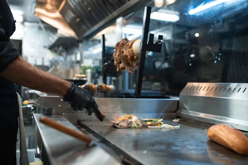 Aroma as Appetizer: The Invisible First Course of the Teppan Omakase