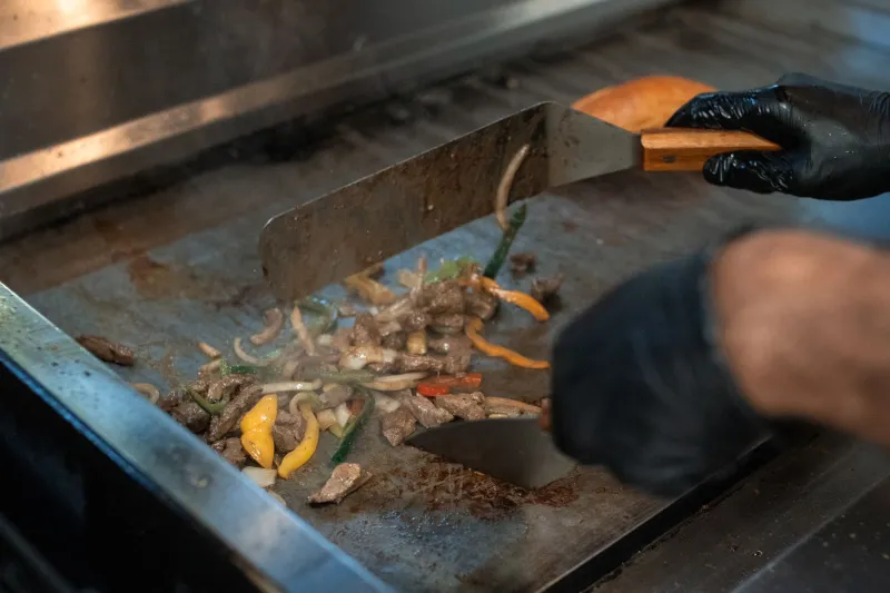 From Dinner Show to Quiet Fire: The Grandchildren Rewriting America's Teppan Story